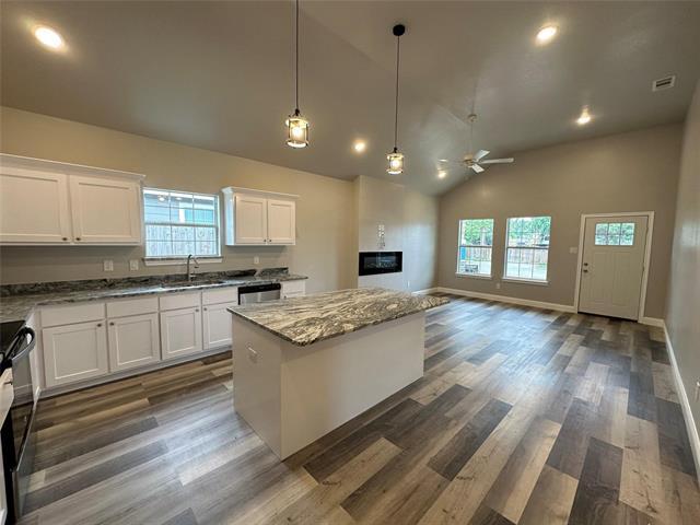 Foto del edificio - 1412 Morse St