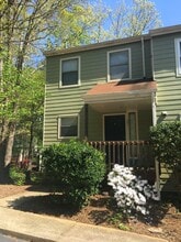 Building Photo - 201 Cedarwood Ln