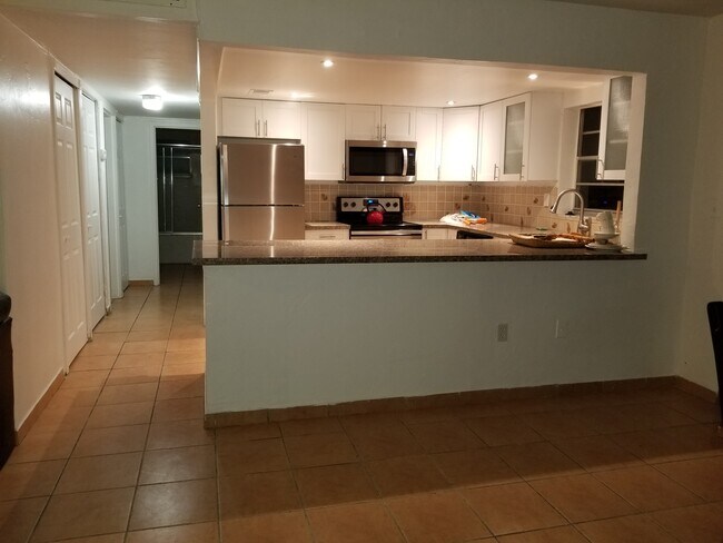 Foto del edificio - 7900 Tatum Waterway Dr