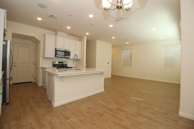 Foto del edificio - 1462 Pioneer Ln