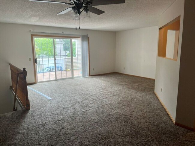 Building Photo - 971 Santa Vera Dr