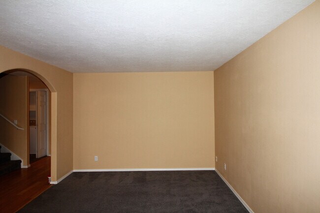 Foto del edificio - 3bd/2ba With Beautiful Private Fully Fence...