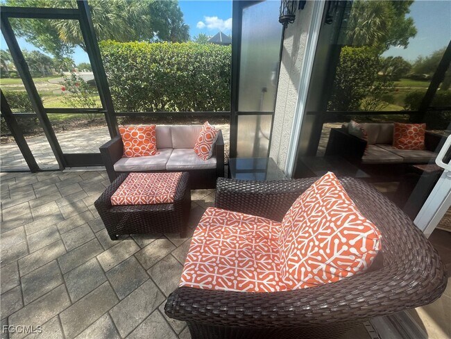 Foto del edificio - 10543 Severino Ln