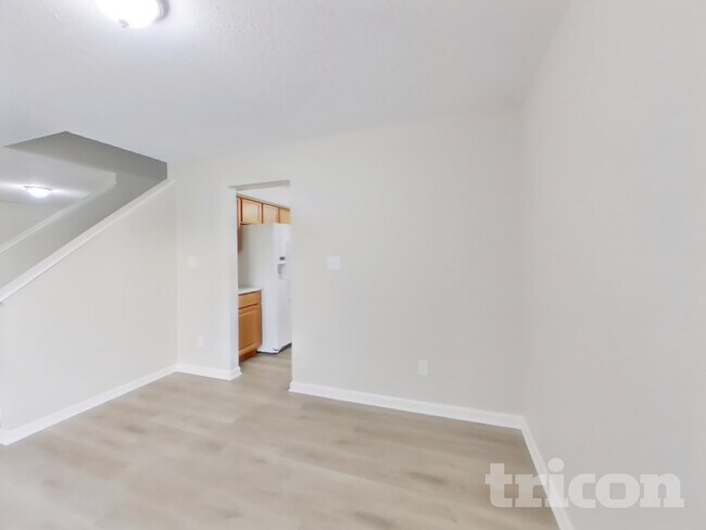 Building Photo - 515 Dry Creek Cir