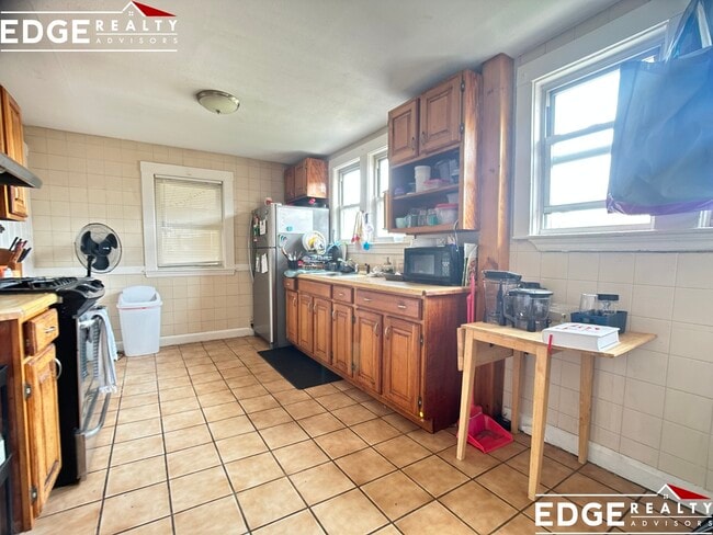 Photo - 115 Lanark Rd Apartment