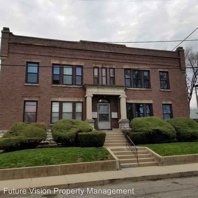 311 Oneida St, Joliet, IL 60435 Room for Rent in Joliet, IL