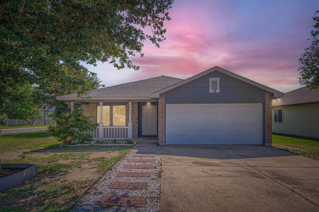 Foto principal - 2801 Tyler Ln
