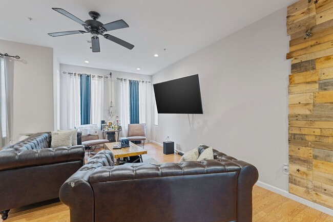 Foto del edificio - 2124 Bolton St