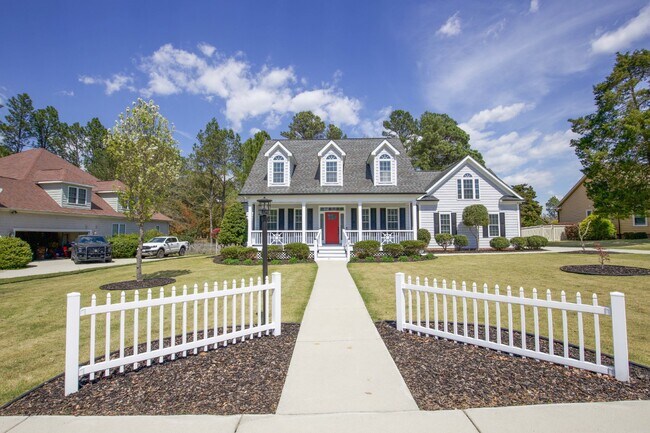 Foto del edificio - "Spacious and Inviting 2620 sq. ft. Home i...
