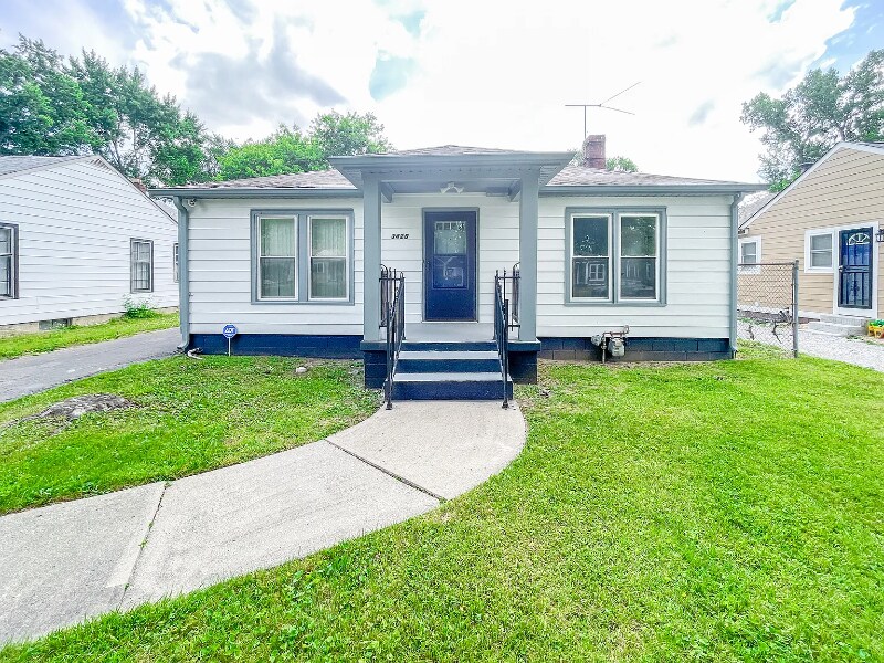 Foto principal - 3425 Adams St