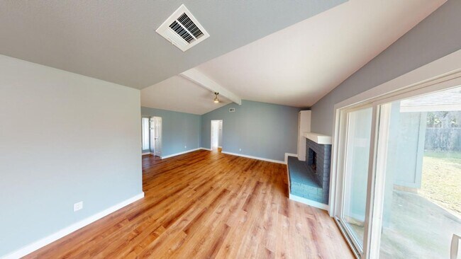 Building Photo - Lovely Round Rock Home!