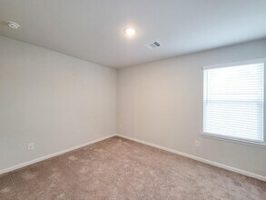 Building Photo - 94 Valiant Ridge Trail