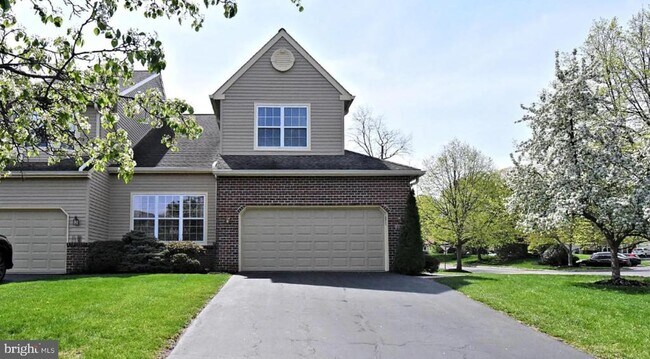 Foto del edificio - 235 Pinecrest Ln