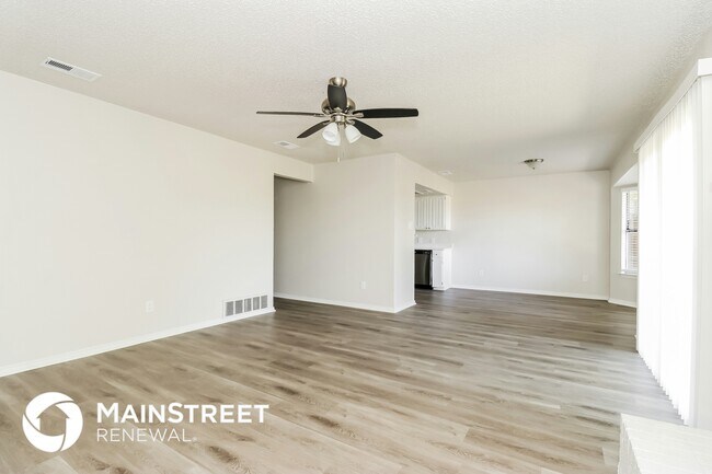 Foto del edificio - 4710 Green Hollow Dr