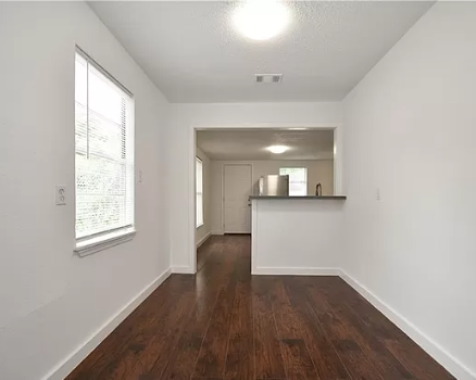Foto del edificio - 606 Stringer St