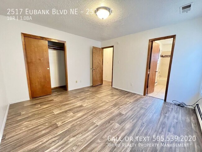 Foto del edificio - 2517 Eubank Blvd NE