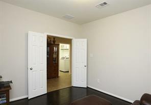 Building Photo - 17303 Elverson Oaks Dr