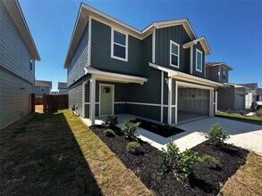 Building Photo - 456 Sandringham Lp