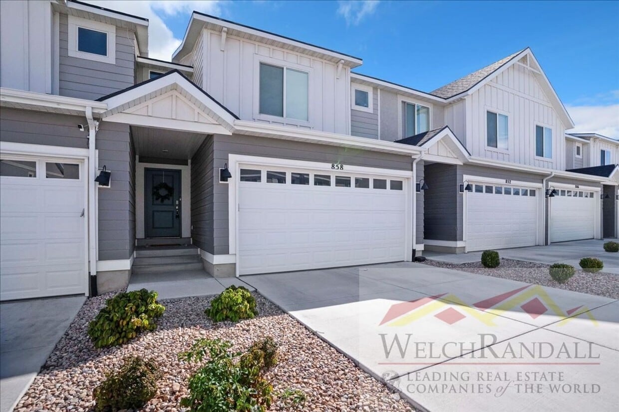 Foto principal - Great Space, Great Location - 3 BR Lehi Townhome! ** MOVE-IN SPECIAL **