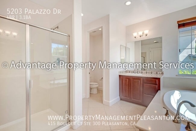 Building Photo - 5203 Palazzo Dr