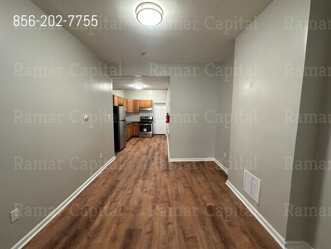 Building Photo - Rent NOW -  4 Bedroom 1 bath Single Family...