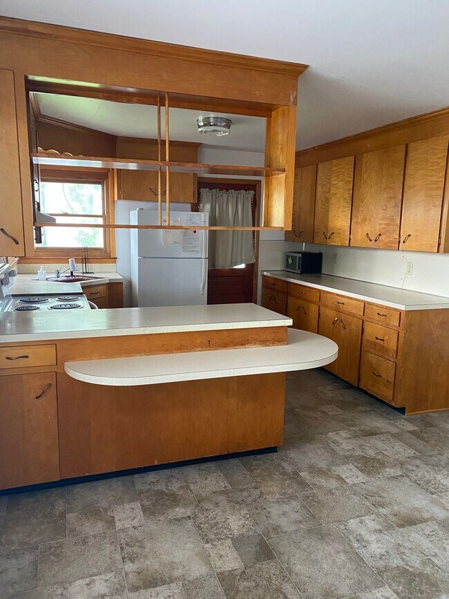 Foto del edificio - 335 E Burd St