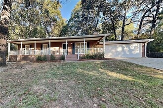 Building Photo - 392 Trotters Ridge