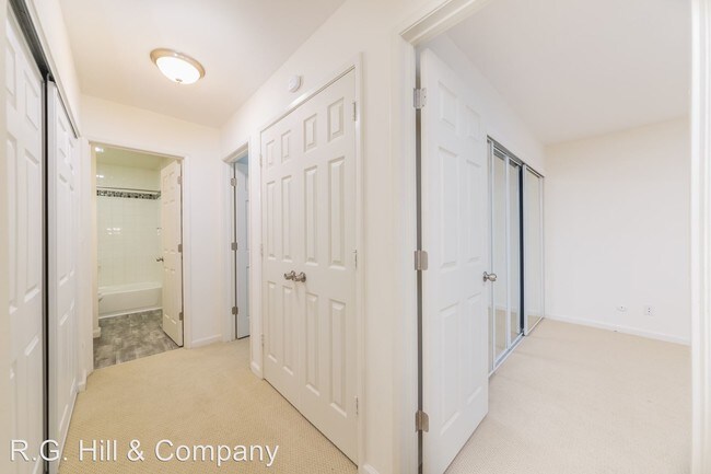 Building Photo - 1277 Montego