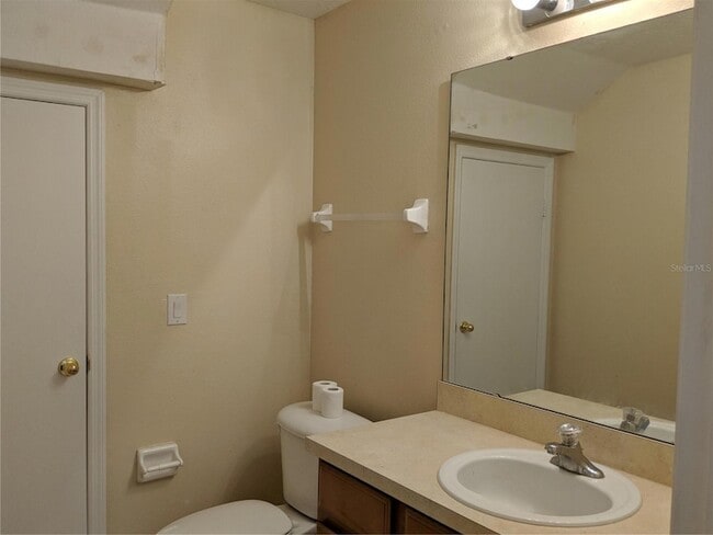 Foto del edificio - 6512 S Goldenrod Rd