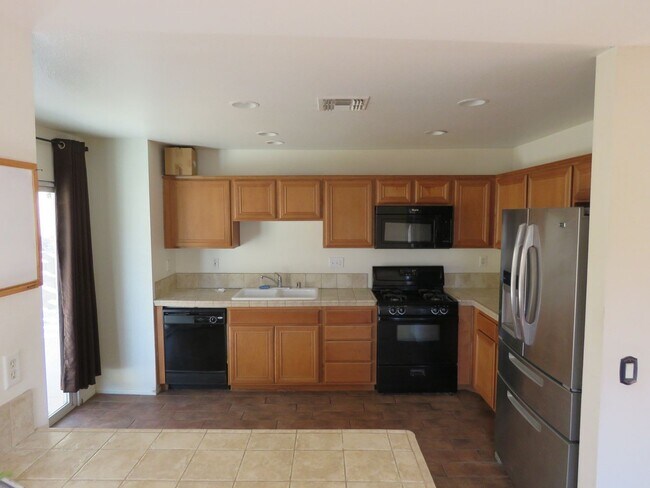 Foto del edificio - 5 Bedroom in quiet community!