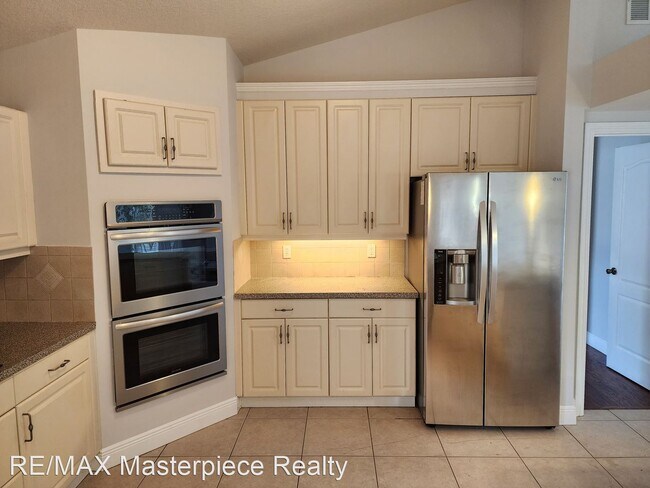 Building Photo - 4 br, 2 bath House - 3960 SW Hablow St