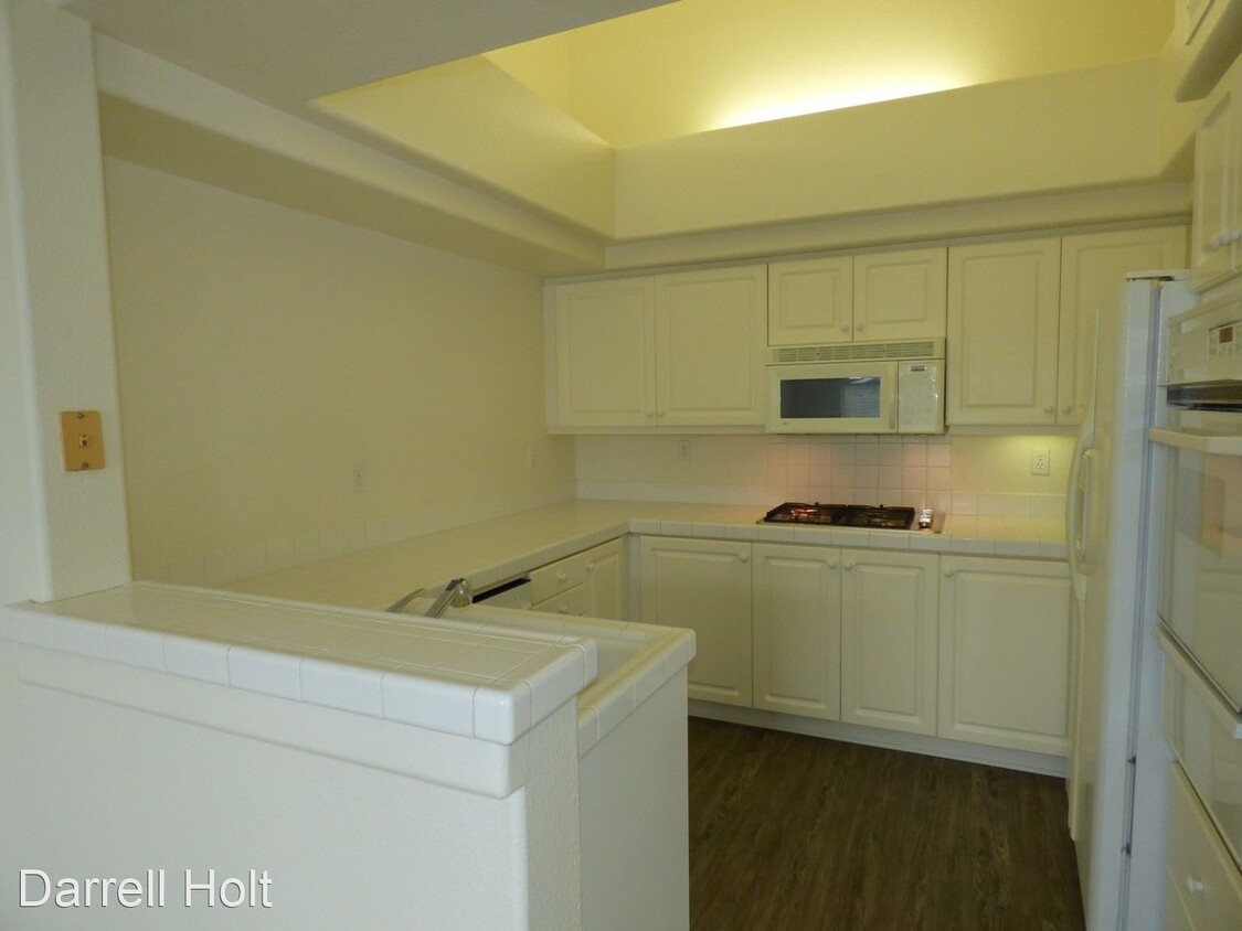 Primary Photo - 2 br, 2 bath House - 8587 Via Mallorca Unit B