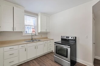 Building Photo - 775-777-777 S 17th St