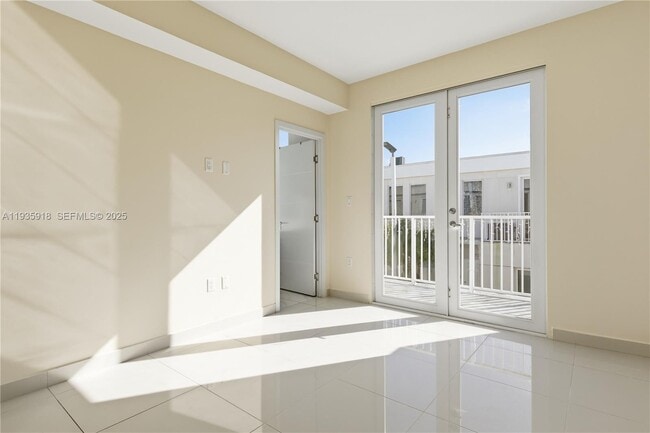 Building Photo - 13724 SW 259th St