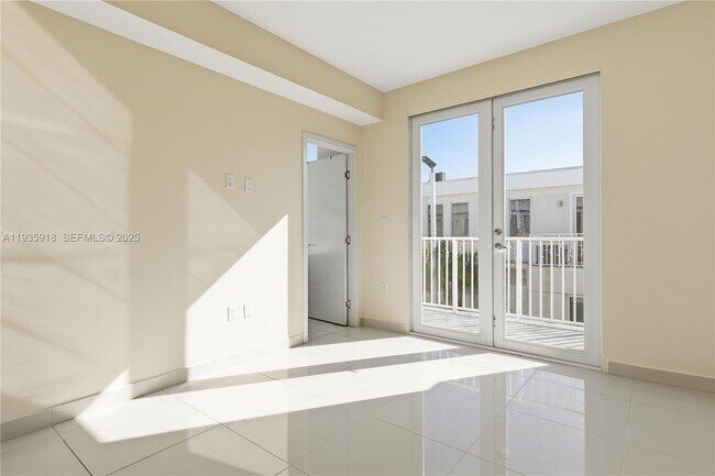 Foto del edificio - 13724 SW 259th St