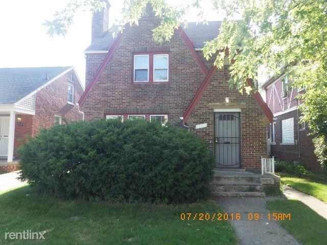 Foto principal - 18644 Santa Rosa Dr