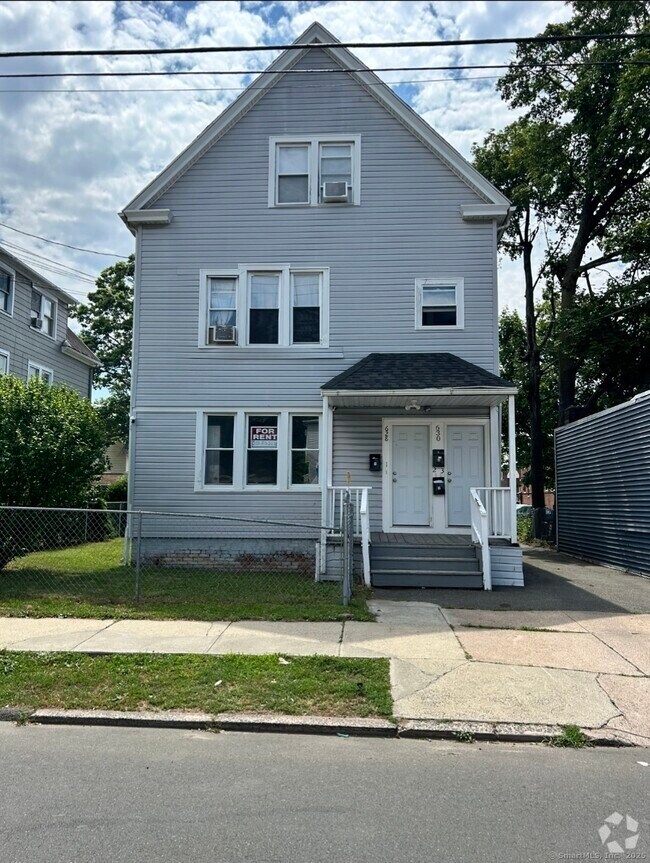 Building Photo - 628 2nd Ave