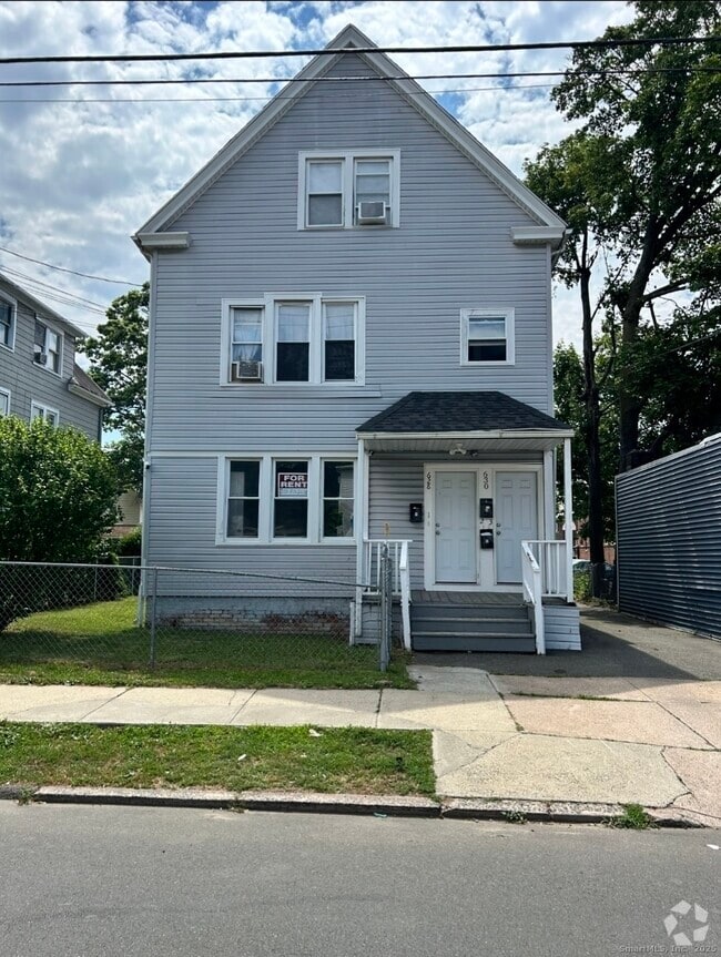 Building Photo - 628 2nd Ave