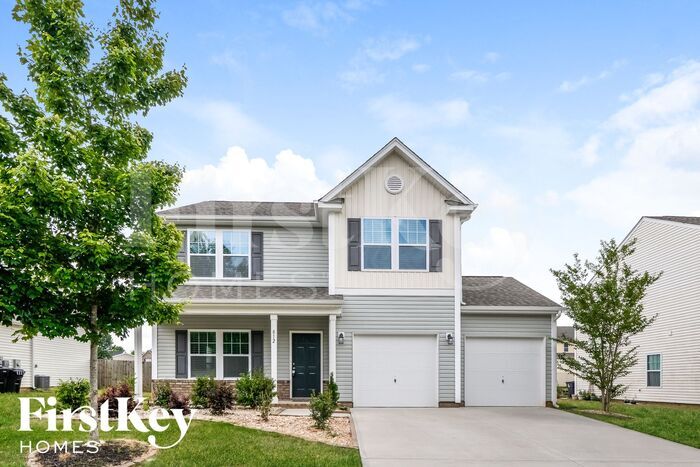 Primary Photo - 812 Southridge Dr