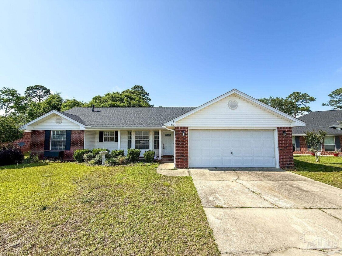 Foto principal - 6161 Meursalt Rd