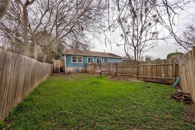 Building Photo - 2301 Tern Cir