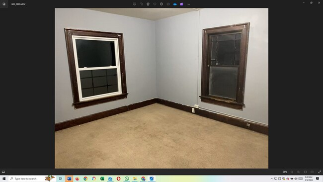 Building Photo - 425 W 4th St