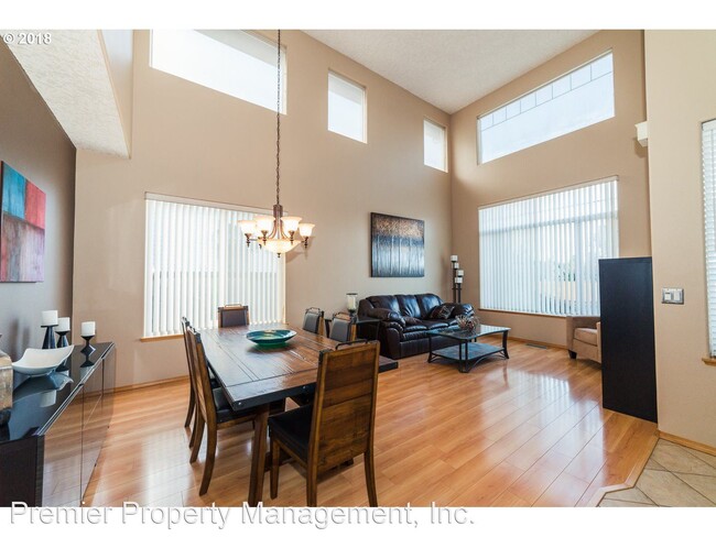 Foto del edificio - 4 br, 2.5 bath House - 1909 NE 154th Ave