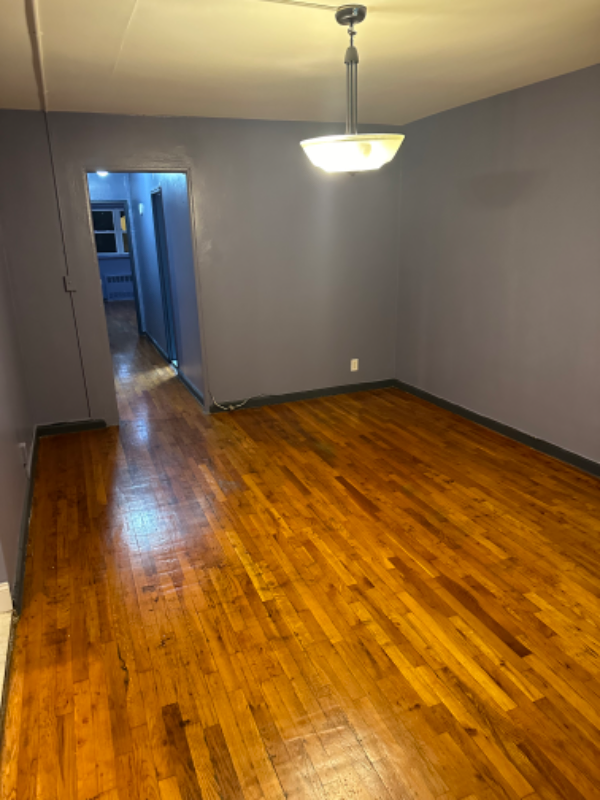 Foto del edificio - 1128 E 58th St