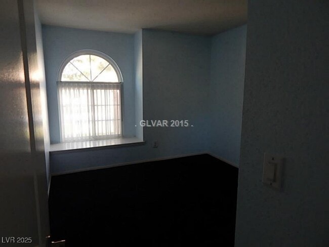 Building Photo - 3145 E Flamingo Rd