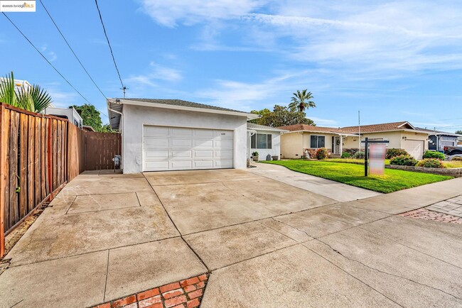 Foto del edificio - 1209 Tulip Dr