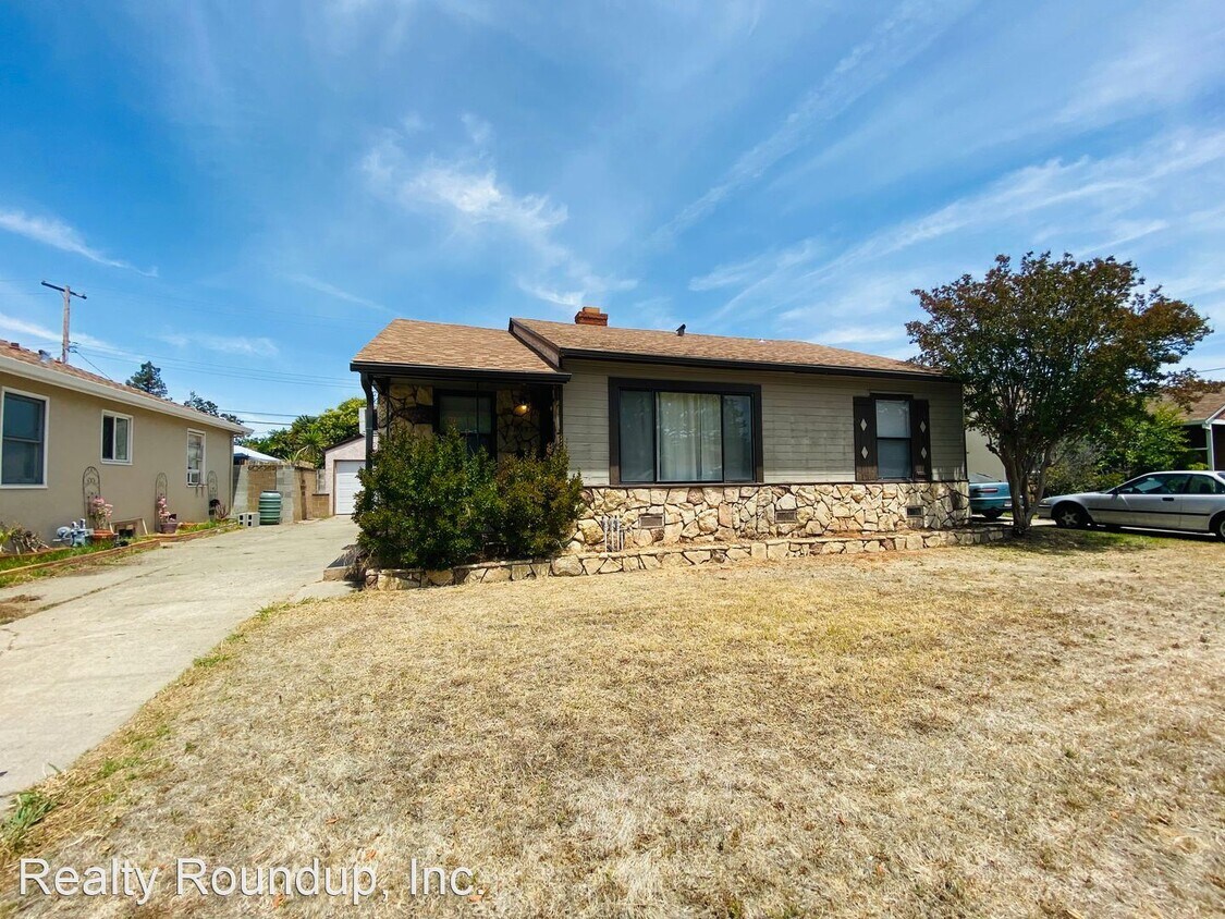 Primary Photo - 3 br, 1 bath House - 6337 McMahon Dr