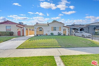 Building Photo - 9115 S Hobart Blvd
