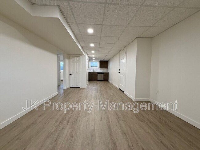 Foto del edificio - 2000 6th St NE