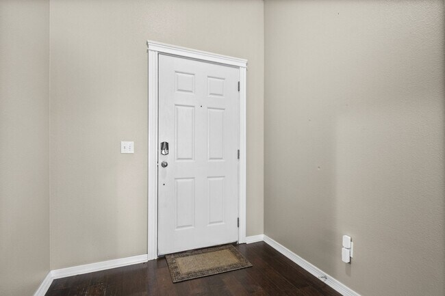 Foto del edificio - Incredible Rental Home - Fenced yard, Pati...